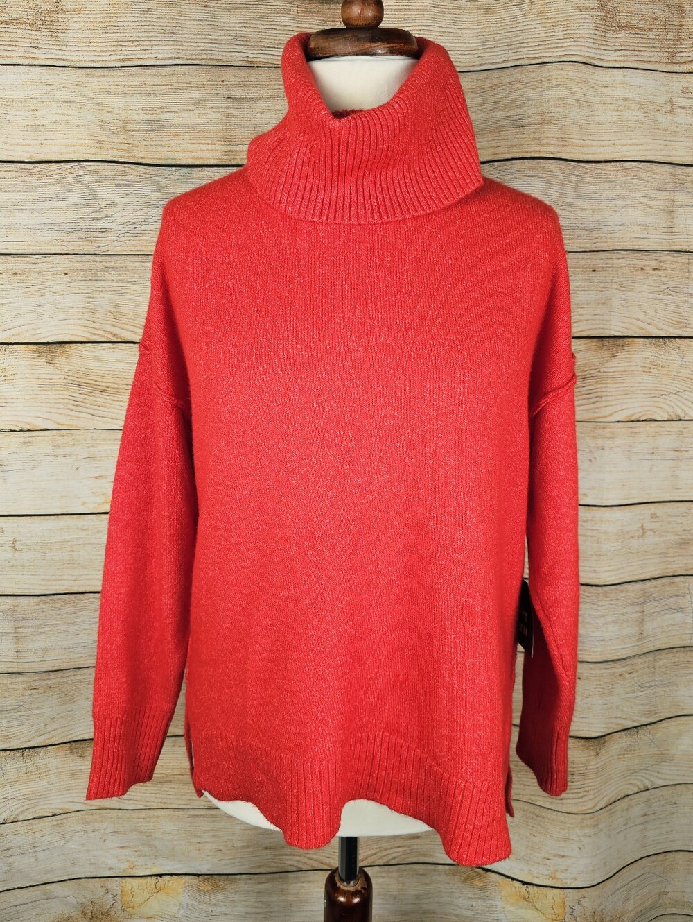Becca Tilley NWT Bar III Red Hi Low Turtleneck Sweater Size Large